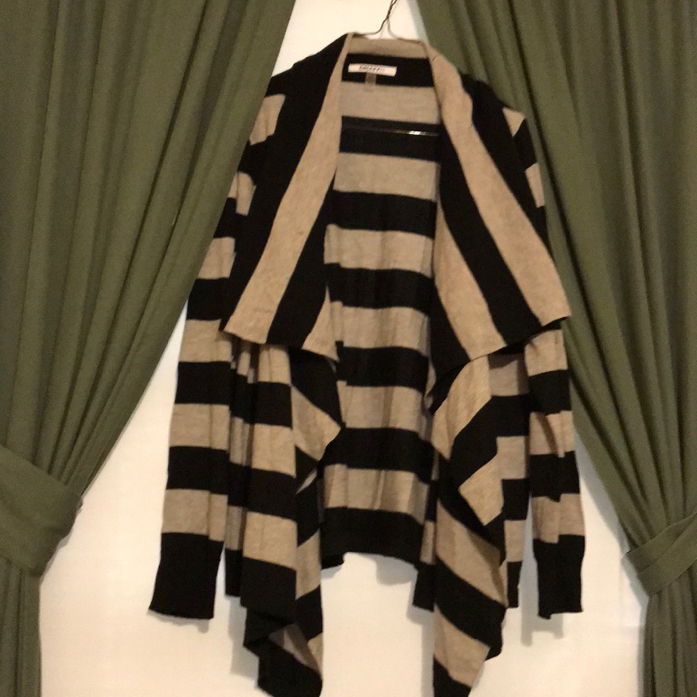 DKNYC sweater size M